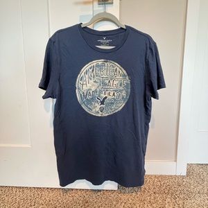 Blue American eagle graphic t-shirt